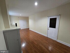 147 W Douglass St in Reading, PA - Building Photo