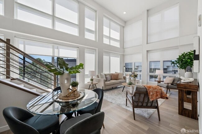 1605 Riviera Ave in Walnut Creek, CA - Foto de edificio - Building Photo