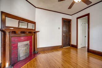 3040 James Ave S, Unit 4 in Minneapolis, MN - Building Photo - Building Photo
