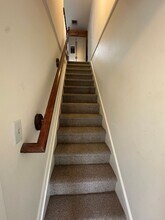 9 Thompson St in West Long Branch, NJ - Foto de edificio - Building Photo