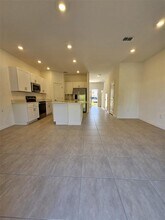 3561 Mayfair St in Kissimmee, FL - Building Photo - Building Photo