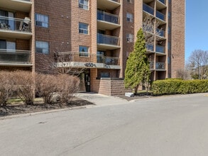 Highland Park Apartments I/II in London, ON - Building Photo - Building Photo