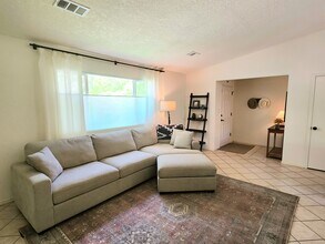 1304 Villa Campo NE in Albuquerque, NM - Foto de edificio - Building Photo