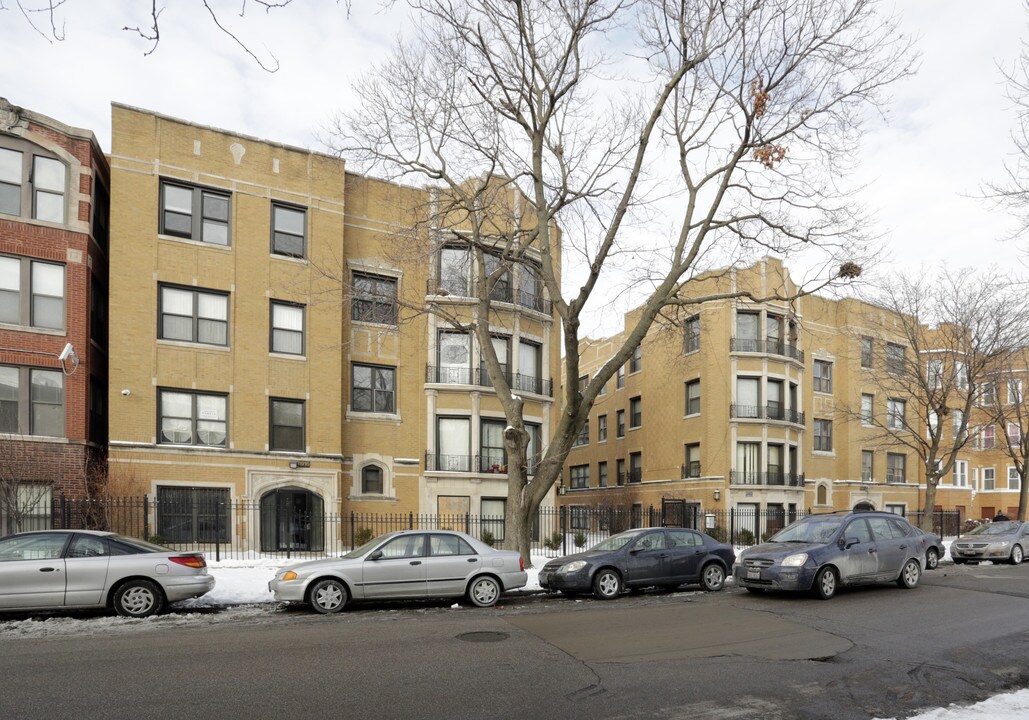 6914-6916 S Clyde Ave in Chicago, IL - Building Photo