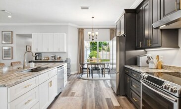 4050 Mary Kathryn Cir in Panama City, FL - Building Photo - Building Photo