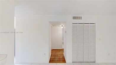 160 SW 30th Ave in Miami, FL - Building Photo - Building Photo