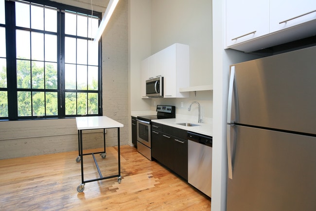 The Fox Building photo'