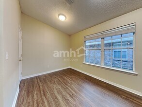 6265 Ironside Dr N in Jacksonville, FL - Building Photo - Building Photo