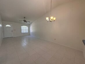 6 Pine Hill Ln in Palm Coast, FL - Building Photo - Building Photo