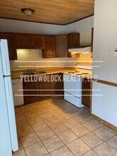 8661 Sleepy Hollow Rd in Kansas City, MO - Building Photo - Building Photo