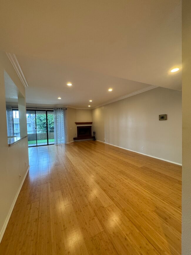 property at 11077 Palms Blvd