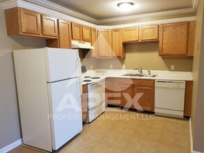 1841 Sweet View Way in Knoxville, TN - Building Photo - Building Photo