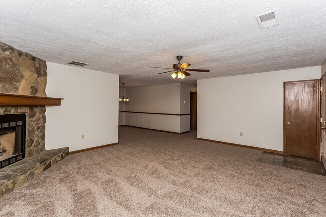 295 Summertown Dr in Stockbridge, GA - Building Photo - Building Photo
