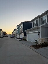 547 Avisa Dr in Kemah, TX - Building Photo - Building Photo