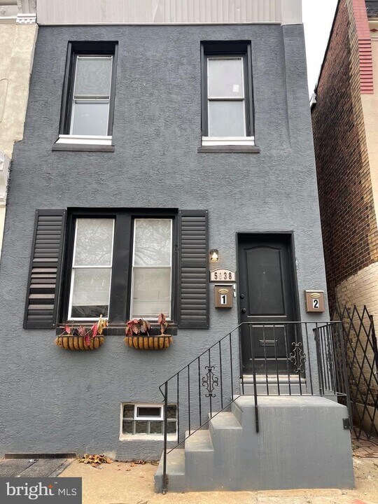 5038 Wayne Ave, Unit 2 Photo