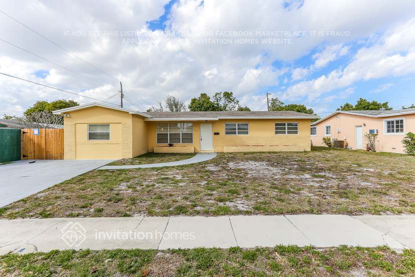 7181 SW 6th St in Pembroke Pines, FL - Building Photo