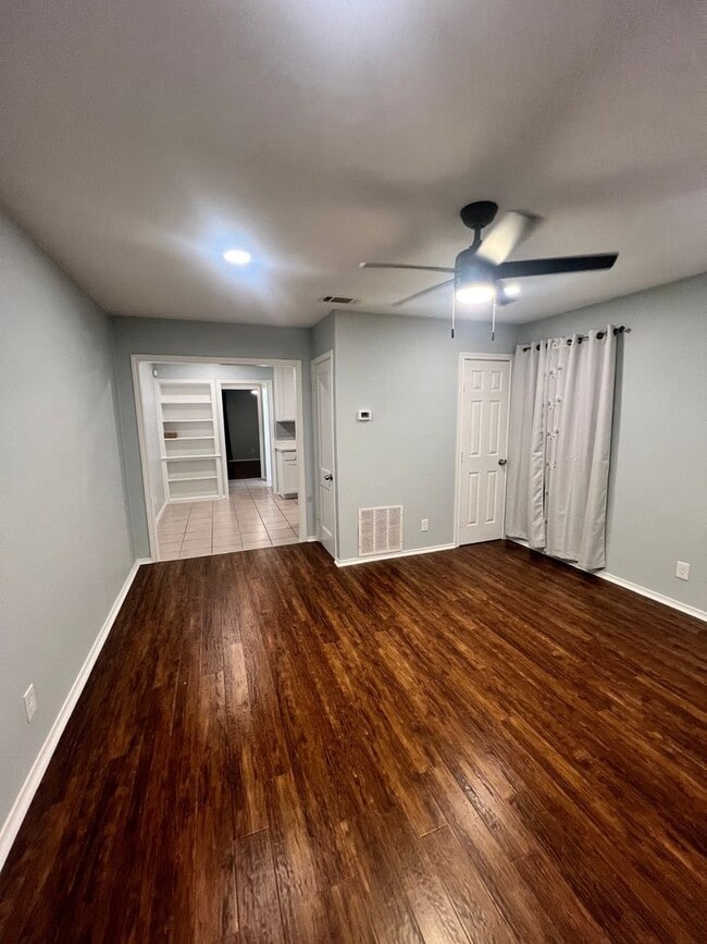 520 N Montreal Ave in Dallas, TX - Building Photo - Building Photo