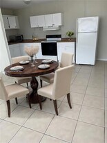 1829 N A St, Unit 44 in Lake Worth Beach, FL - Building Photo