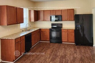 999 Rock Hill Pkwy in Lithia Springs, GA - Foto de edificio - Building Photo