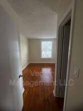 1400 Ella T Grasso Blvd in New Haven, CT - Foto de edificio - Building Photo