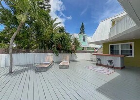 3218 Harriet Ave in Key West, FL - Building Photo