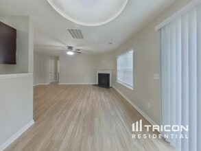 750 Chariot Way in Hopkins, SC - Building Photo - Building Photo