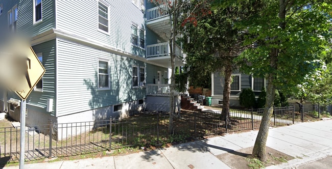 344 Putnam Ave, Unit 1