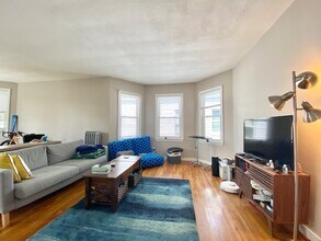10 Athol St, Unit 3 in Boston, MA - Building Photo - Building Photo