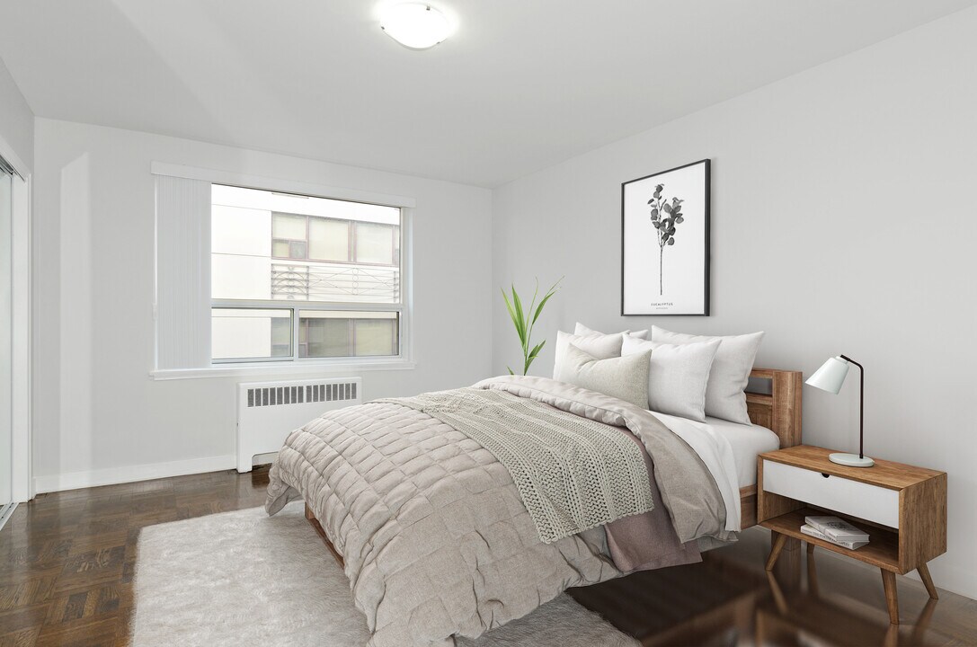 103 Avenue Rd in Toronto, ON - Building Photo