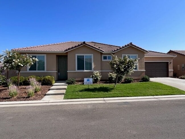 property at 4732 W Flagstaff Ave