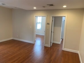 422 Monroe St in Hoboken, NJ - Building Photo - Building Photo