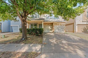 10512 Wylie Dr in Austin, TX - Building Photo