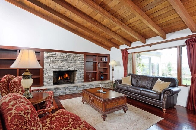 5595 Rutgers Rd in San Diego, CA - Building Photo - Building Photo