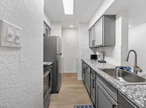 Aspen Court Apartments in Plano, TX - Building Photo - Building Photo