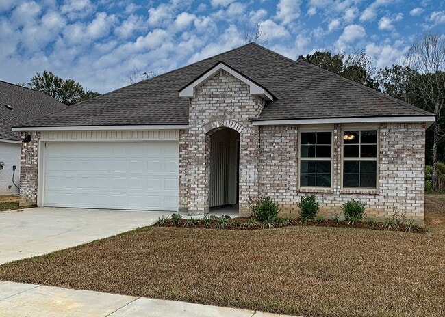13036 Bayberry Ave in Denham Springs, LA - Building Photo - Building Photo