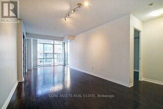 39-439 Parliament St in Toronto, ON - Building Photo - Building Photo