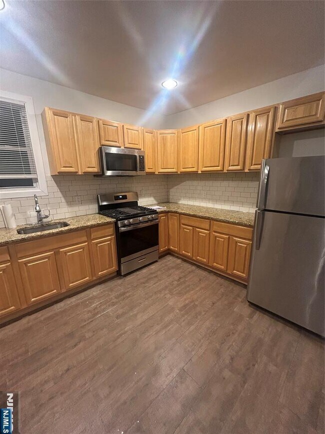 191 Brookdale Ave in Newark, NJ - Building Photo - Building Photo