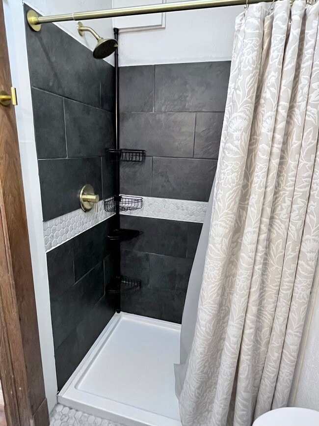 106 W Harrison St in Kirksville, MO - Building Photo - Building Photo