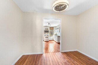 252 Grove St in Jersey City, NJ - Building Photo - Building Photo