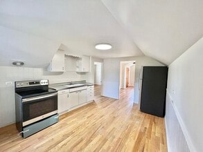 342 Jocelyn Pl in Highwood, IL - Building Photo - Building Photo