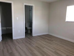 9620 SW 78th St in Miami, FL - Building Photo - Building Photo