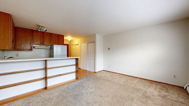 Pleasant View in Minneapolis, MN - Building Photo - Building Photo