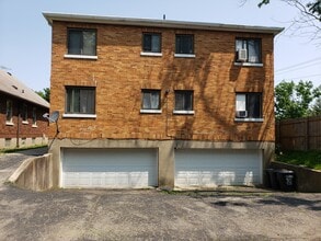 4525 Roth Ave, Unit 1 W in Cincinnati, OH - Foto de edificio - Building Photo