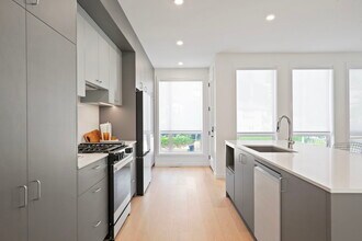 8 8 St SE in Calgary, AB - Building Photo - Building Photo