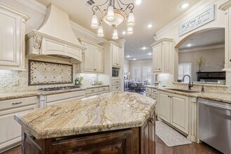 6470 Claybourn Dr in Beaumont, TX - Building Photo - Building Photo