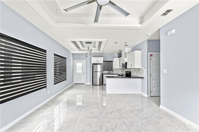 16 S Dominique St in Pharr, TX - Building Photo - Building Photo