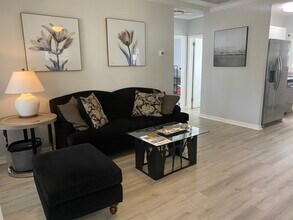 2515 Vero Beach Ave in Vero Beach, FL - Building Photo - Building Photo