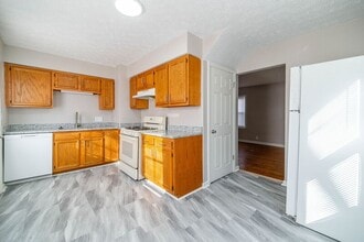 2273 Homestead Dr in Columbus, OH - Foto de edificio - Building Photo