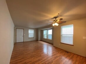 2367 McDonald Ave in Dupont, WA - Building Photo - Building Photo