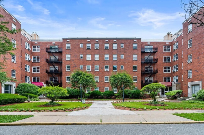 property at 2330 Linwood Ave